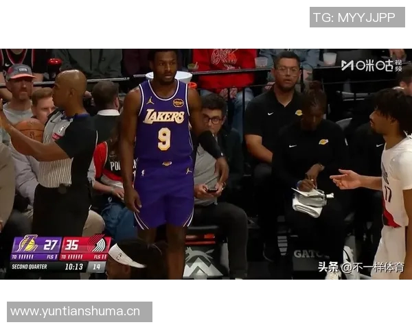 还不如布朗尼!杨瀚森连续2场被DNP,开拓者中锋轮番上不敌残阵湖人